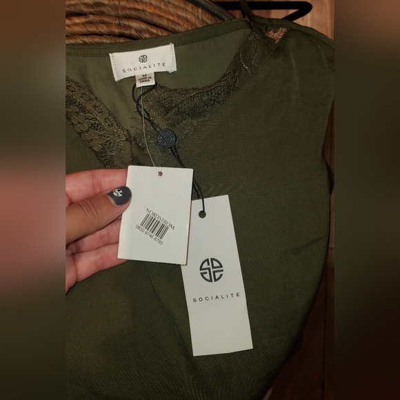 🎉HP 🎉NWT Socialite Women's Lace Trim Satin Bodysuit Size Medium in Olive Green - Picture 9 of 9